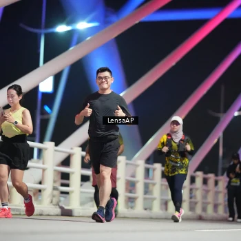 Runner Photo 6175886