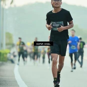 Runner Photo 6175915