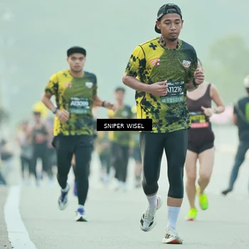 Runner Photo 6175944