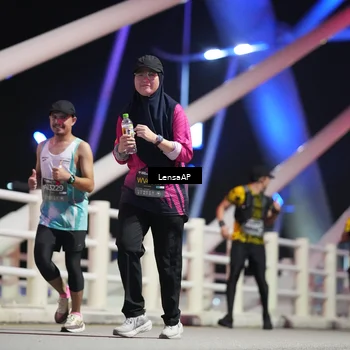 Runner Photo 6176034