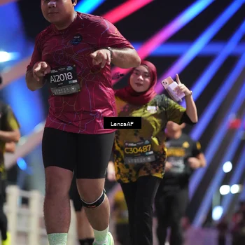 Runner Photo 6176118