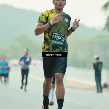 Runner Photo 6176122