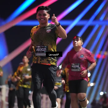 Runner Photo 6176210