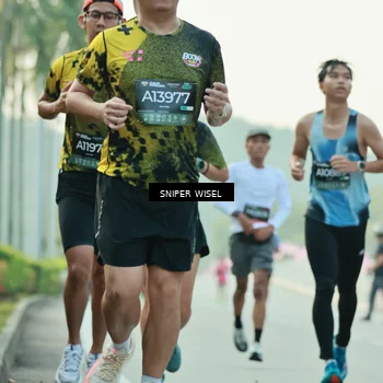 Runner Photo 6176316