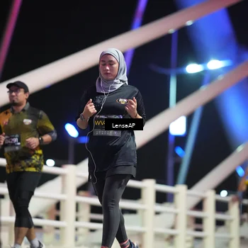 Runner Photo 6176350
