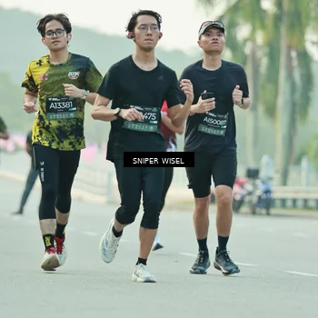 Runner Photo 6176430