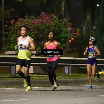 Runner Photo 6176446