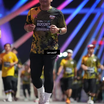 Runner Photo 6176590