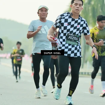 Runner Photo 6176600