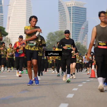 Runner Photo 6176603