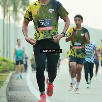 Runner Photo 6176621