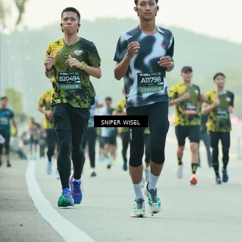 Runner Photo 6176691