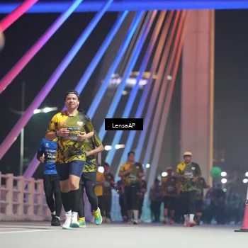 Runner Photo 6176694