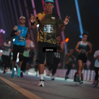 Runner Photo 6176770
