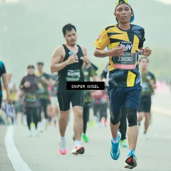 Runner Photo 6176811
