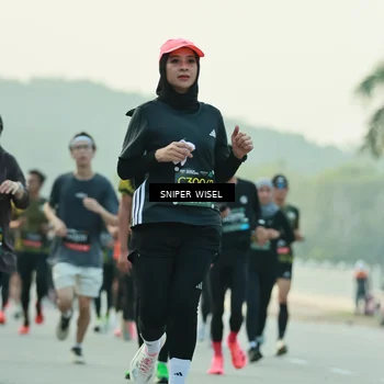 Runner Photo 6176858