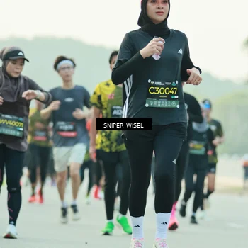 Runner Photo 6176876