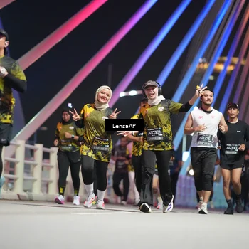 Runner Photo 6176904
