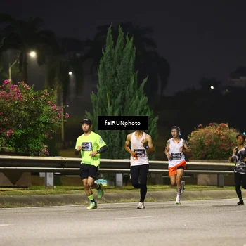 Runner Photo 6176916