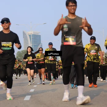 Runner Photo 6176956
