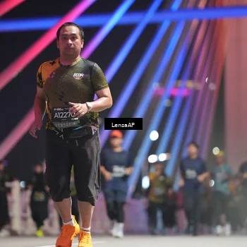 Runner Photo 6177041