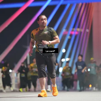 Runner Photo 6177046