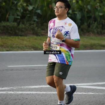 Runner Photo 6177442