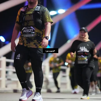 Runner Photo 6177458