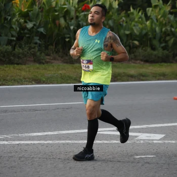 Runner Photo 6177534