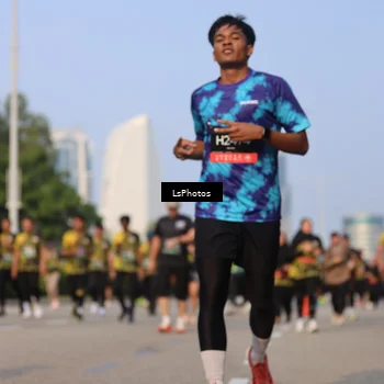 Runner Photo 6177609