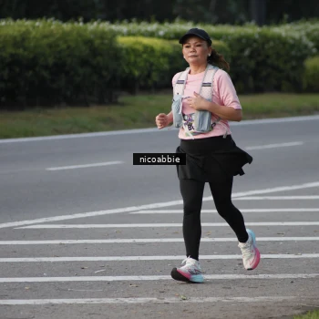 Runner Photo 6177691