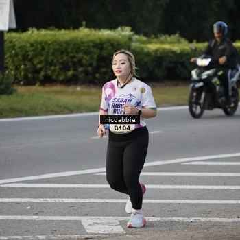 Runner Photo 6177875