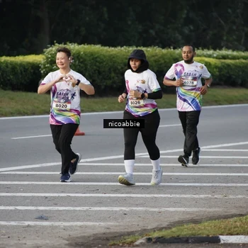 Runner Photo 6177993
