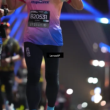Runner Photo 6178013