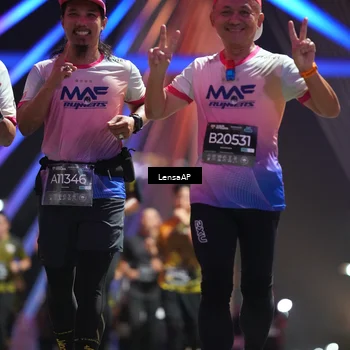Runner Photo 6178023