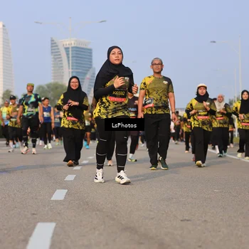 Runner Photo 6178044