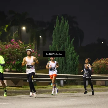 Runner Photo 6178111