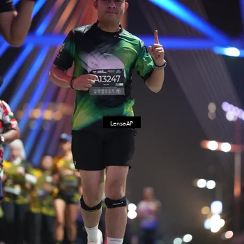 Runner Photo 6178171