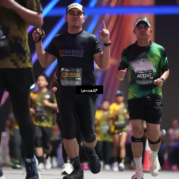 Runner Photo 6178174
