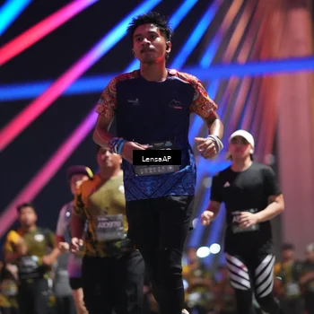 Runner Photo 6178244