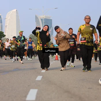 Runner Photo 6178292