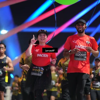 Runner Photo 6178390