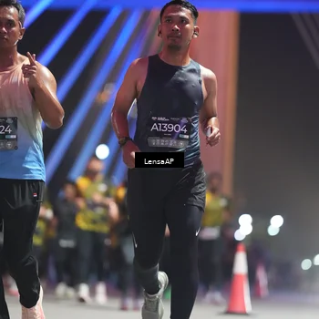 Runner Photo 6178639