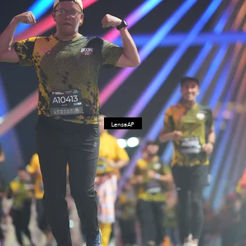Runner Photo 6178755