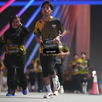 Runner Photo 6178843