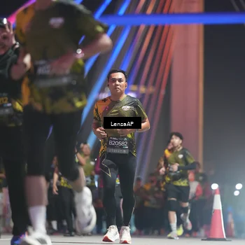 Runner Photo 6178846