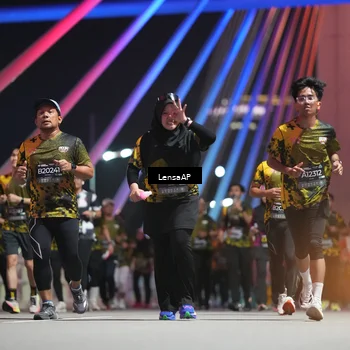 Runner Photo 6178856