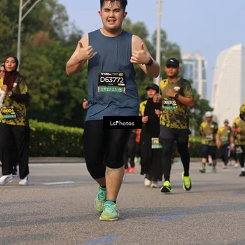 Runner Photo 6179004