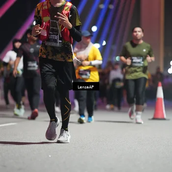 Runner Photo 6179030