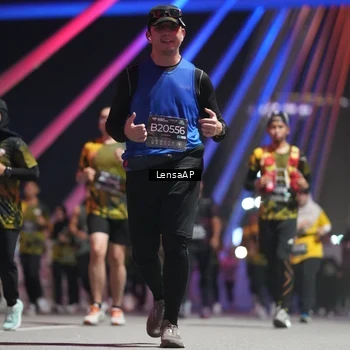 Runner Photo 6179035